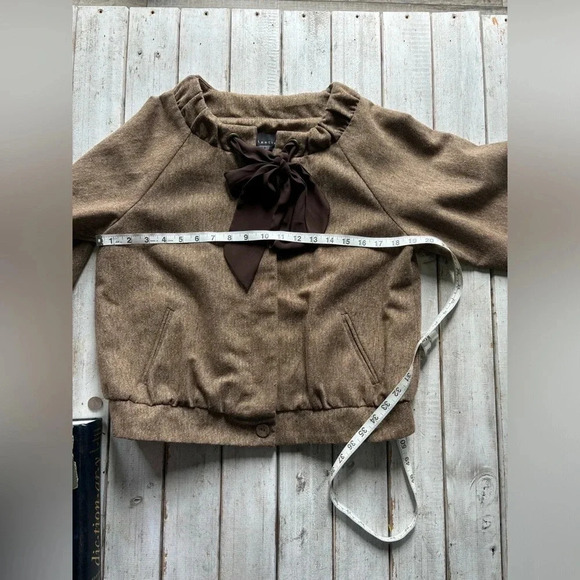 Attention | cropped | bow | tie | button | jacket | M - Picture 4 of 14